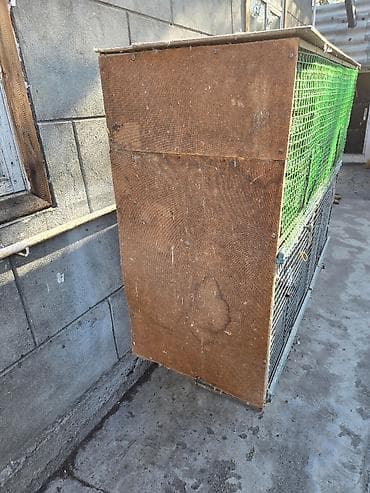 Үй жаныбарлары үчүн товарлар: Продаю огромную клетку для птиц. Длина - 1м 40см.,Глубина - 50 — 3