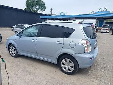 tourer v салон: Toyota Corolla Verso: 2007 г., 2.2 л, Ручные, Дизель, Минивэн — 3