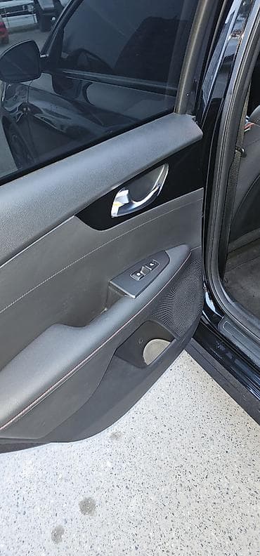 camry 80: Kia K3: 2022 г., 1.6 л, Бензин, Лифтбек — 9