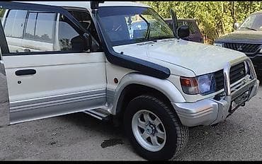 мотор 1.6: Mitsubishi Pajero: 1993 г., 3 л, Механика, Бензин, Внедорожник — 4