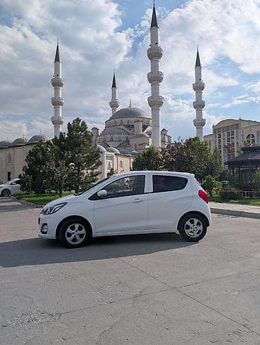 бетононасос маленький: Chevrolet Spark: 2020 г., 1 л, Автомат, Бензин, Хэтчбэк — 3