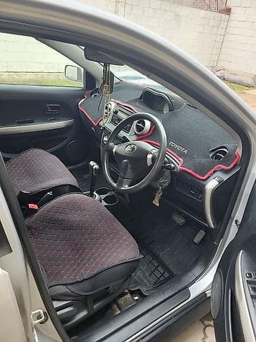 suzuki lets: Toyota Ist: 2003 г., 1.3 л, Автомат, Бензин, Хэтчбэк — 3