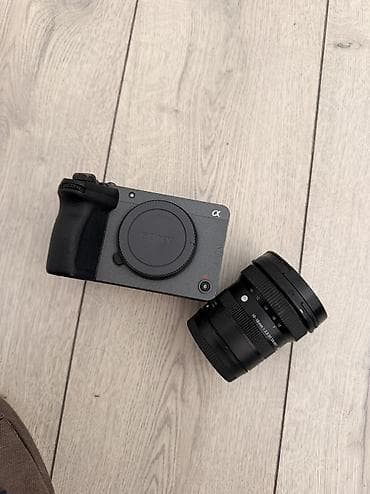 Sony FX30 все за эту сумму с объективом почти новая Продаётся at lalafo.kg Sony FX30 все за эту сумму с объективом почти новая Продаётся