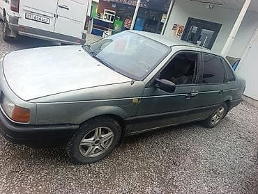 Транспорт: Volkswagen Passat: 1990 г., Седан — 7