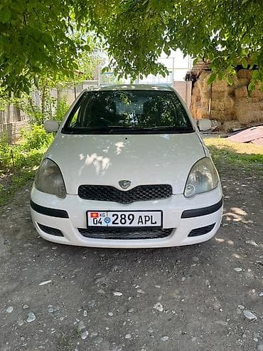 Toyota Vitz: 2003 г., 1 л, Автомат, Бензин, Хэтчбэк