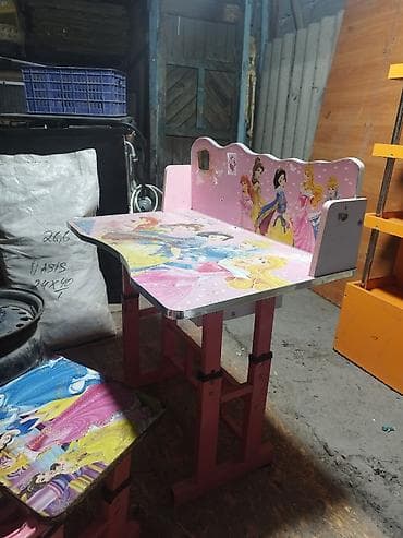 Детский мир: Комплект детского стола и стула — 2