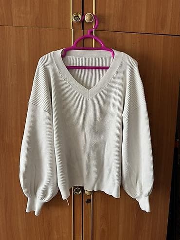 Продаю женские вещи в отличном состоянии размеры 42-44-46 •белая