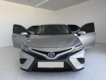 б в: Toyota Camry: 2018 г., 2.5 л, Автомат, Гибрид, Седан — 1