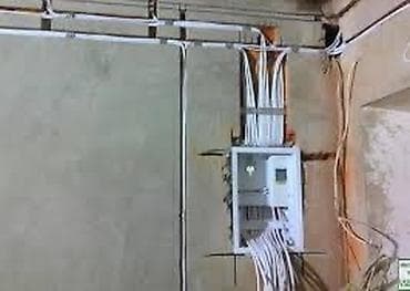 ищу электрик: Электрик | Прокладка, замена кабеля, Установка распределительных коробок, Установка счетчиков Больше 6 лет опыта — 1