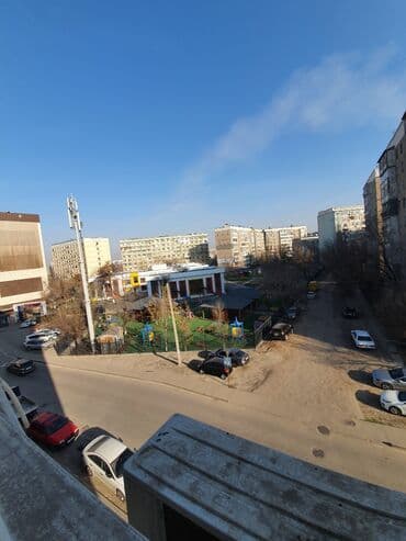 сколько стоит 4 комнатная квартира в бишкеке: 1 комната, 44 м², 106 серия улучшенная, 4 этаж, Евроремонт — 8