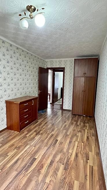 Квартиры: 3 комнаты, 58 м², 9 мкр 104 серия, 4 этаж, Косметический ремонт — 6