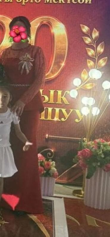Вечерний платья сатылат. БИр эле жолу кийилген. 16 000 ге алгам . 12 — 2