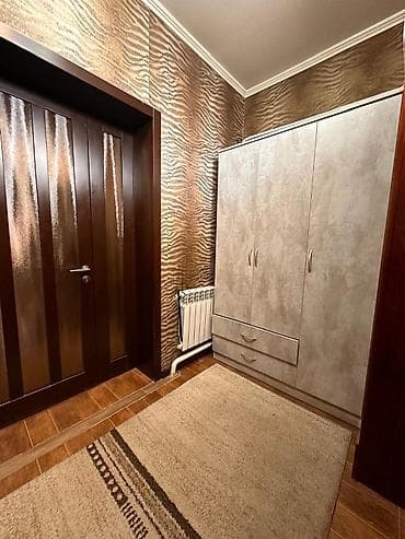 квартиры и дома: 360 м², 6 комнат, Парковка — 8