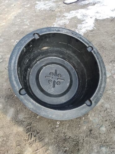 фит обшивка: Пыльник запасного колеса w124.210 — 2