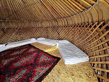 деревянные брусья: Юрта традиционной конструкции для размещения группы. - Каркас — 1