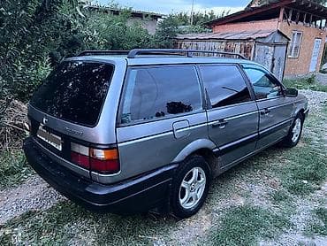 transporter multivan: Volkswagen Passat Variant: 1989 г., Механика — 2