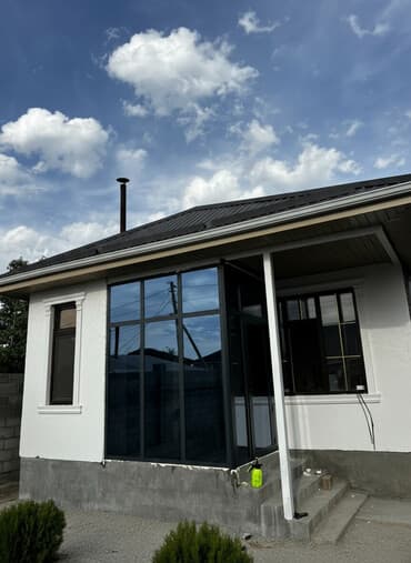 Панорамное остекление и алюминиевые витражные конструкции для частных