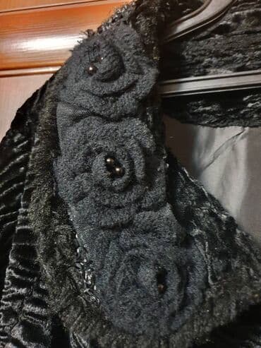 Шкафы для трансформатора: Продаем новую полушубку из каракуля . Проиводство Южная Корея. Размер — 19