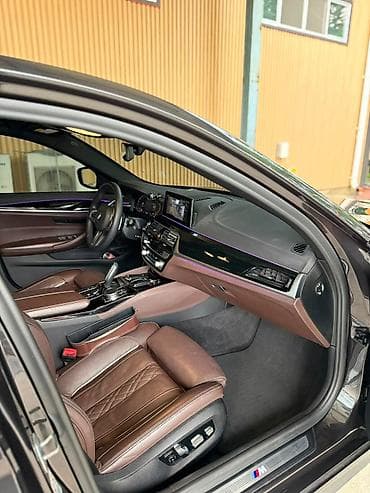 bmb 5: BMW 530: 2019 г., Автомат, Бензин, Седан — 9