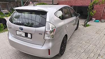 2011: Toyota Prius V: 2011 г., 1.8 л, Вариатор, Гибрид, Универсал — 2