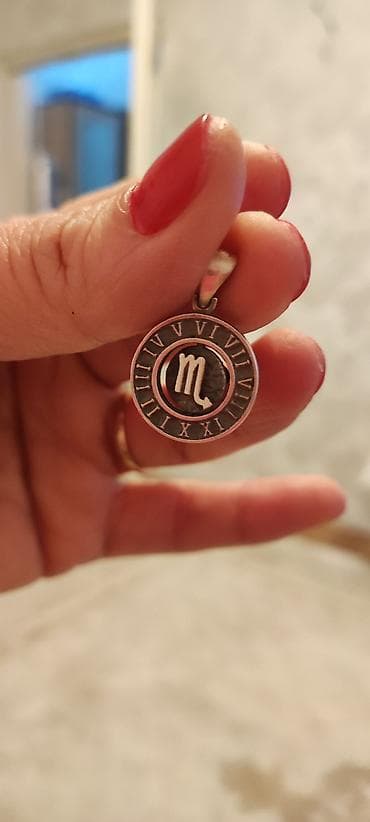 Значки: Кулон серебро,по гороскопу скорпион,цена 2000 сом — 1