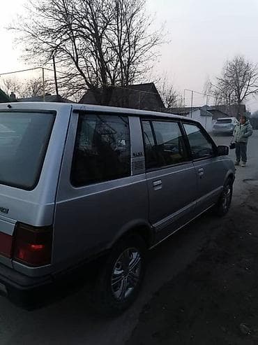 мицубиси спайс стар: Mitsubishi Space Wagon: 1990 г., 2 л, Ручные, Бензин, Минивэн — 4