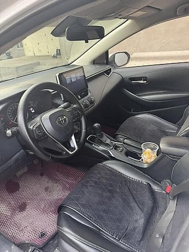 Toyota: Toyota Corolla: 2020 г., 1.2 л, Автомат, Бензин, Седан — 4