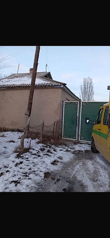 жер уй бишкек сатылат: Кочкор районунда чоң 5 бөлмөлүү үй сатылат. Документально 16 соток - — 5