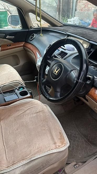уна: Honda Odyssey: 2005 г., 2.4 л, Автомат, Бензин, Минивэн — 3
