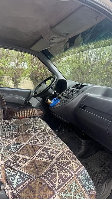 Аренда транспорта: Mercedes-Benz Vito (W638) — жёлтый пассажирский/комбинированный — 7