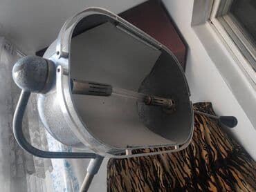 зуботехнические оборудование: Бактерицидная лампа -различные мерные колбы,мензурки -лабораторные — 1