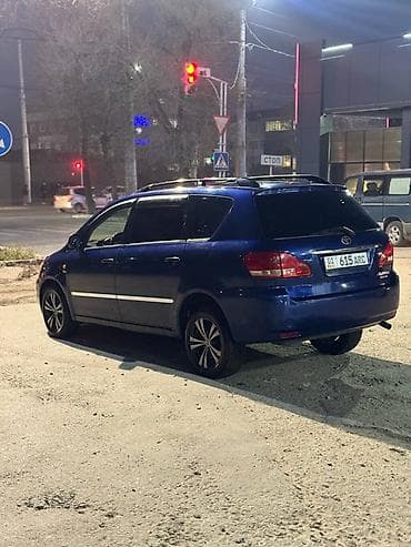 аскар авто: Toyota Avensis Verso: 2003 г., 2 л, Механика, Газ, Универсал — 3