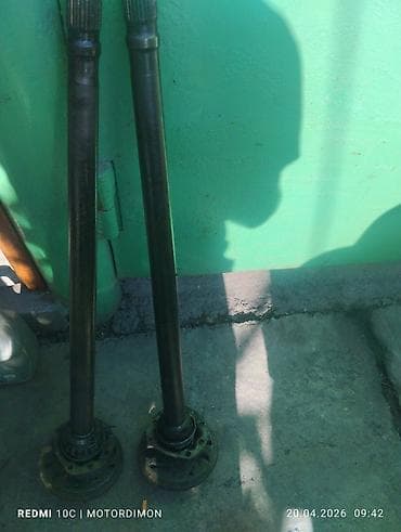 роликовый: Пара полуосей в сборе с подшипниками и фланцами.мерседес односкат — 1