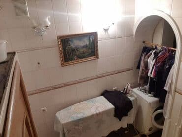 срочно продаю дом медерова карл маркс: Дом, 400 м², 8 комнат, Риэлтор — 8