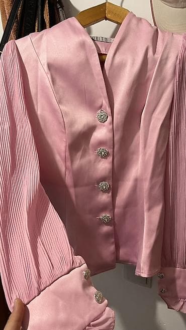 pull beer: Розовый комплект в романтическом стиле. Состав: - Блузка из атласной — 1