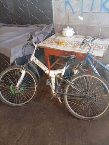 разноширокие шины: Два горных велосипеда для взрослых: 1) Белый Super… (двухподвес) - — 2