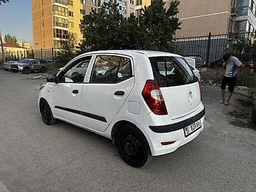 Продажа авто: Hyundai i10: 2011 г., 1.1 л, Механика, Бензин, Хэтчбэк — 5
