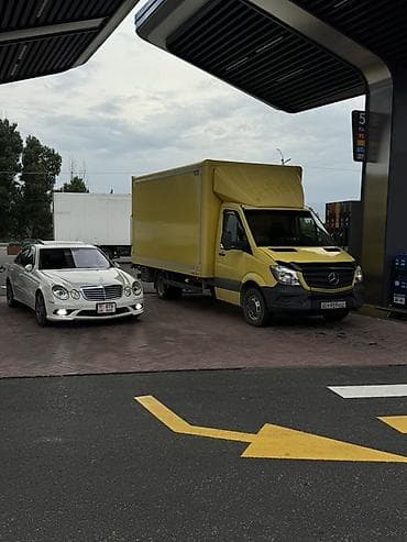 Грузоперевозки фургонами Mercedes - Транспорт
