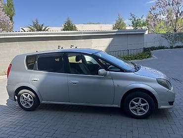 Toyota Opa: 2000 г., 1.7 л, Автомат, Бензин, Хэтчбэк