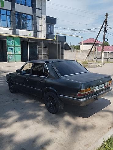 на бмв: BMW : 1985 г., Механика, Седан — 5