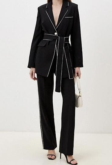 70 сом: Костюм женский, размер s/m до 44, покупала в Дубаи по 9500, в хорошем — 5