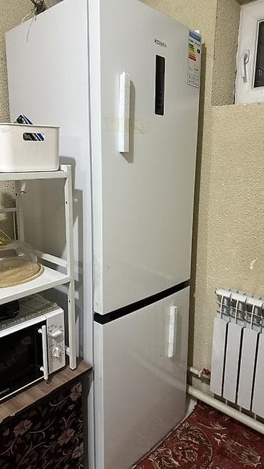 mini fridge: Продаю,СРОЧНО ❗️Холодильник KONKA, двухкамерный, с нижней морозильной — 1