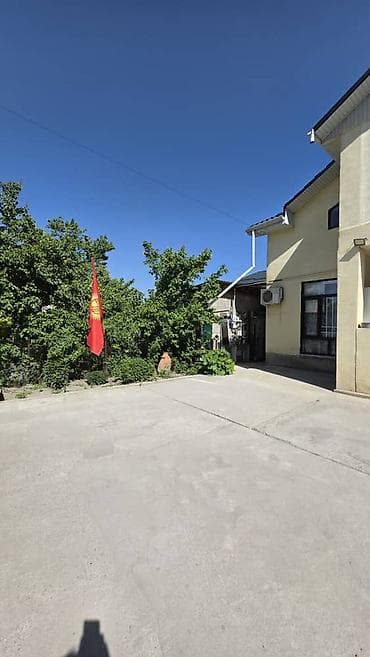 сдаю кв алтын ордо: 🏡 Просторный двухэтажный дом в жилмассиве Алтын Ордо 📍 Район: Алтын — 8