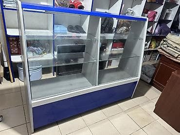 Торговая витрина прилавок - Конструкция: напольная прямая витрина с