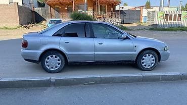 иж 60: Audi A4: 1996 г., 1.6 л, Механика, Бензин, Седан — 4