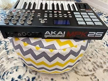 кызыл октябрь: Akai MPK 25 в хорошем состоянии — 2
