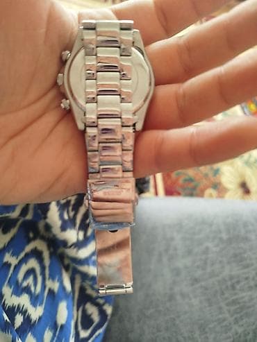 gts 2 mini: Женские наручные часы GUESS - Корпус и браслет из нержавеющей стали с — 2