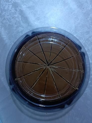 Кеңсе буюмдары: Торт в прозрачной круглой упаковке, заранее разрезан на 12 равных — 1