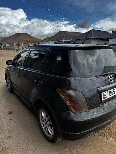 дайхатцу моби: Toyota Ist: 2003 г., 1.5 л, Автомат, Бензин, Хэтчбэк — 2