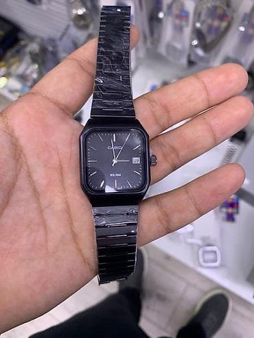 casio square old money: CASIO — классические наручные часы в ретро‑корпусе. Варианты: - — 5